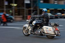 1200px-Police_Motorcycle_motion_blur_in_Manhattan_NYC.jpg
